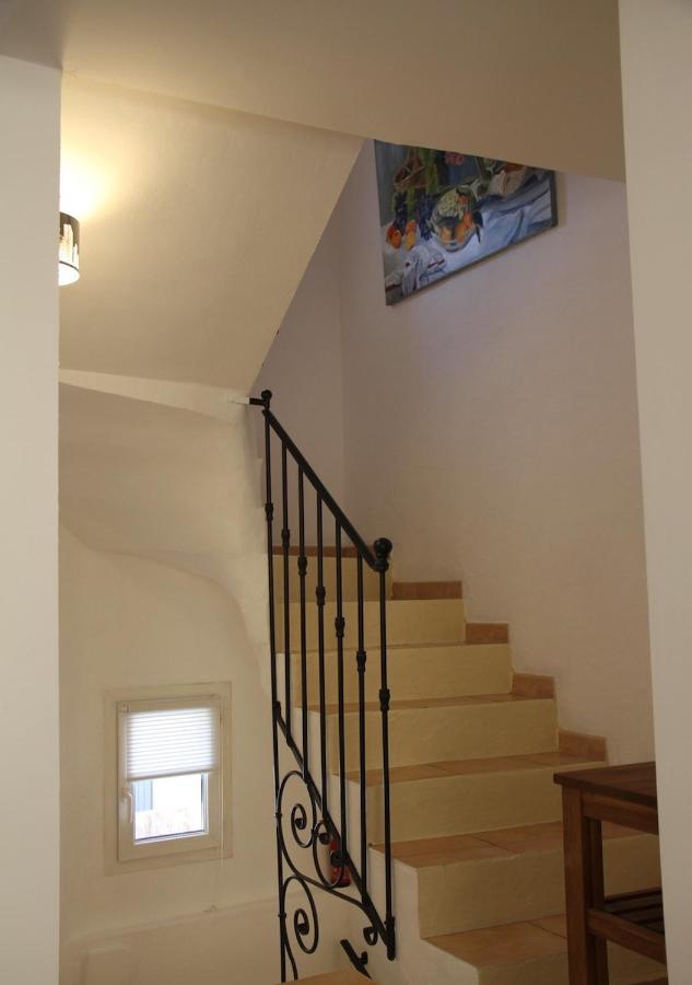 Agreable Maison De Ville Eyragues 外观 照片