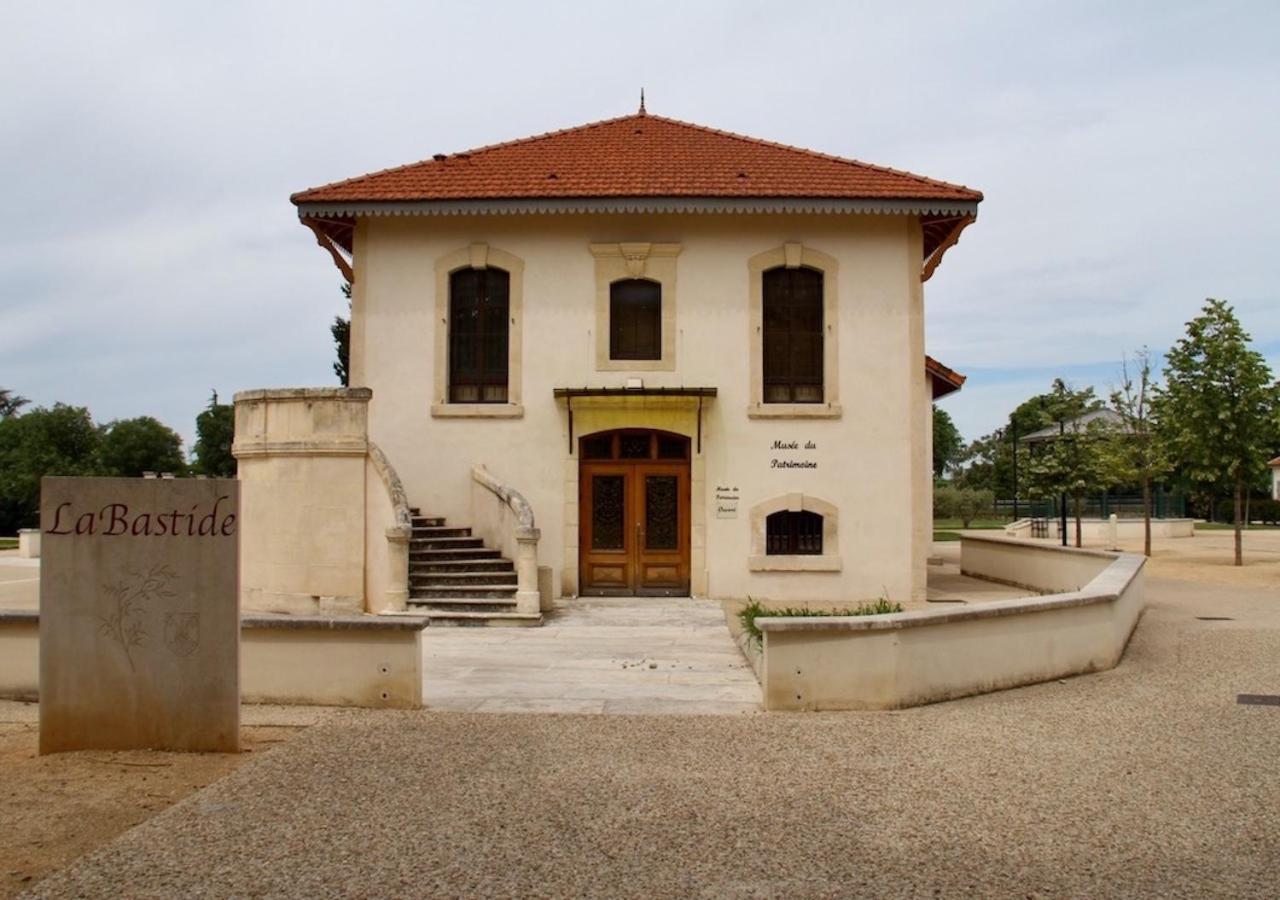 Agreable Maison De Ville Eyragues 外观 照片