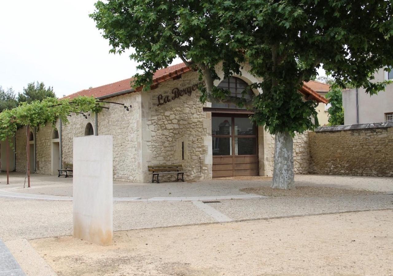 Agreable Maison De Ville Eyragues 外观 照片