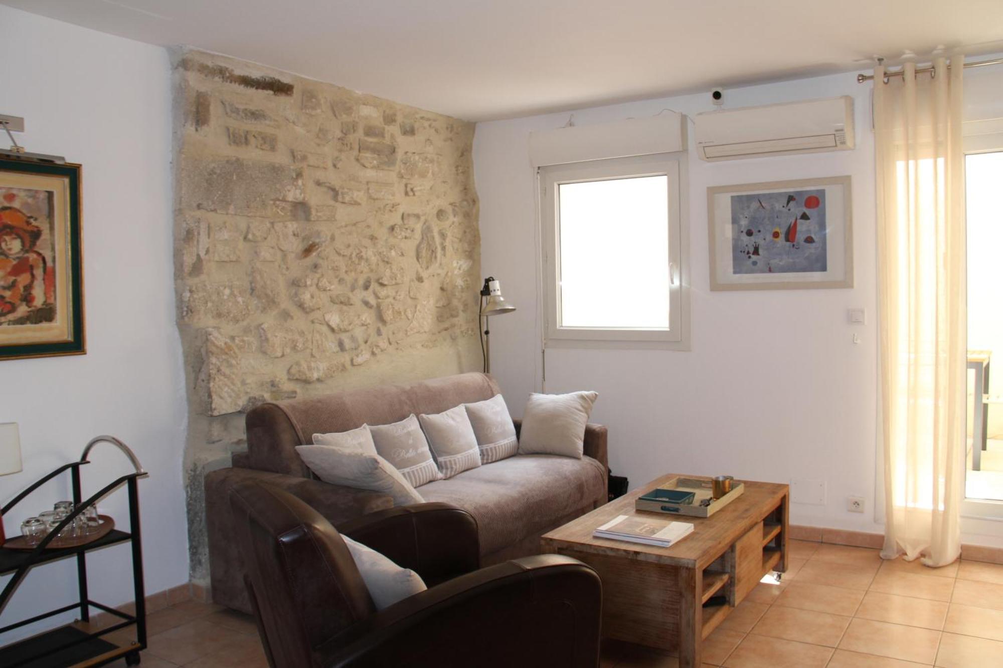 Agreable Maison De Ville Eyragues 外观 照片